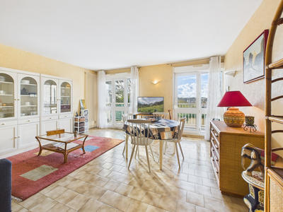 Appartement - 82 m² - 4 pièces