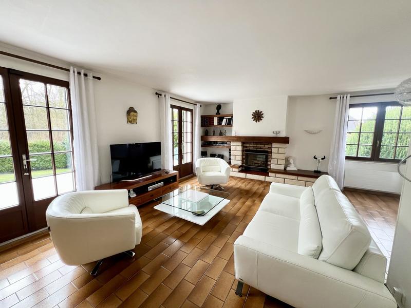 Maison - 180 m² - 7 pièces