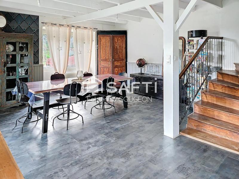 Maison - 149 m² - 6 pièces