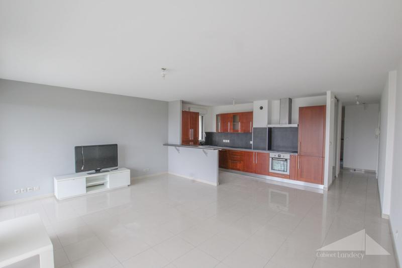 Appartement - 72 m² - 3 pièces