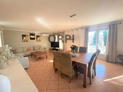 Villa - 212 m² - 8 pièces