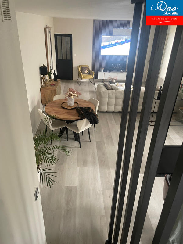 Maison - 90 m² - 4 pièces