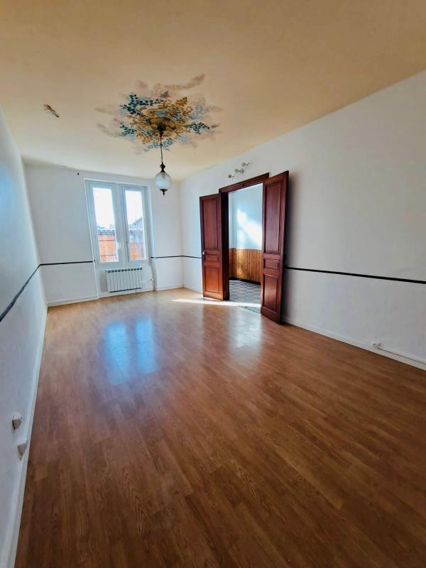 Maison - 205 m² - 8 pièces