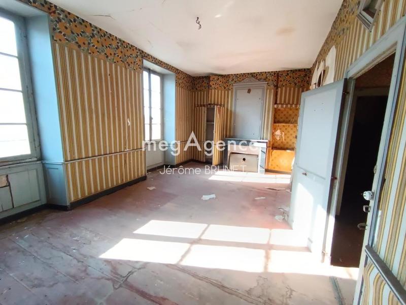 Maison - 400 m² - 16 pièces