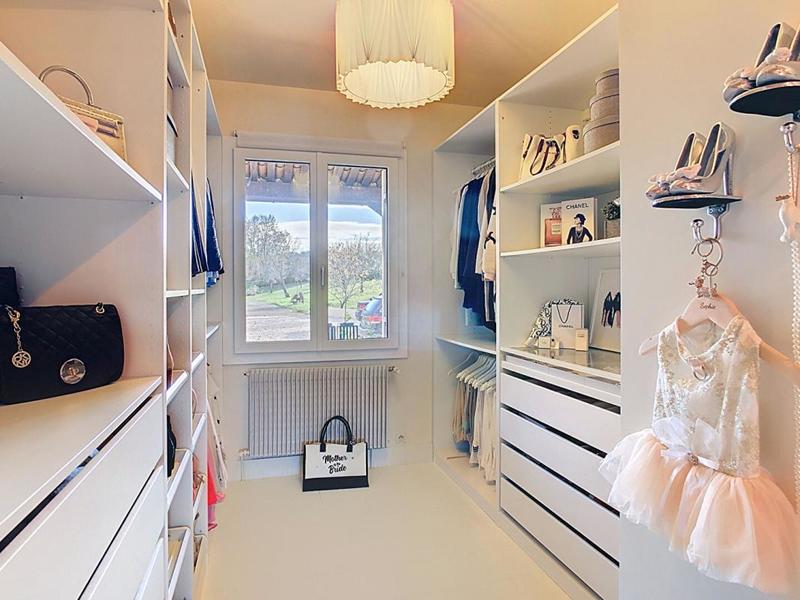 Maison - 397 m² - 14 pièces