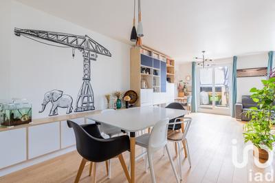 Appartement - 93 m² - 4 pièces