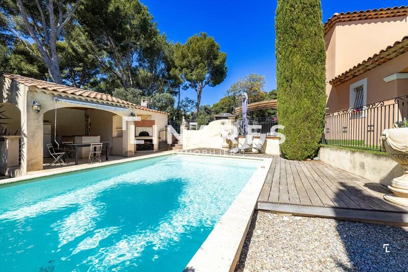 Villa - 165 m² - 6 pièces