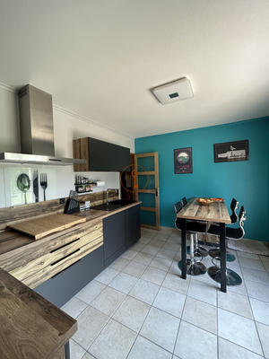 Maison traditionnelle - 152 m² - 7 pièces