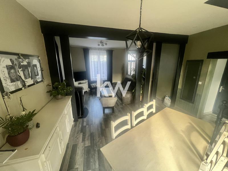 Maison - 121 m² - 6 pièces