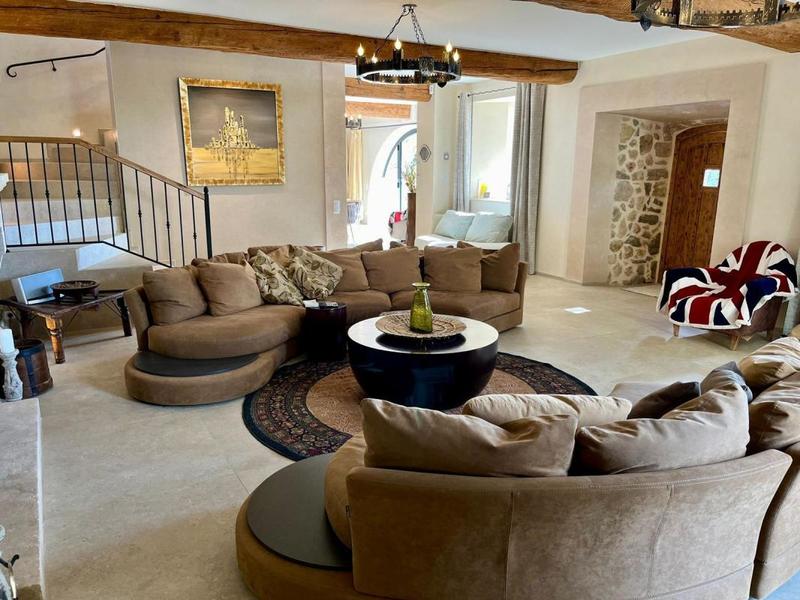 Terrain - 94 759 m²