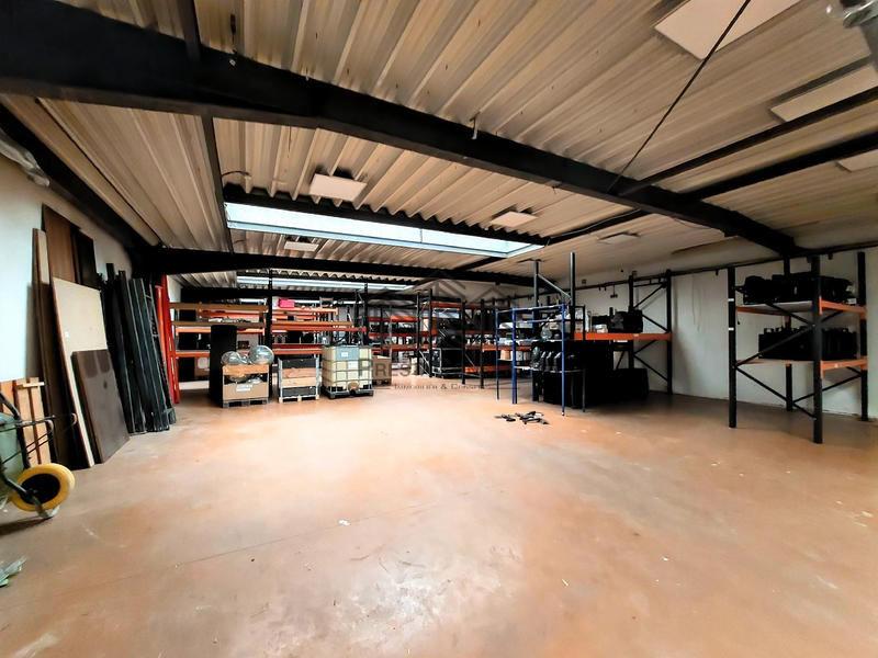 Entrepôt - 459 m²