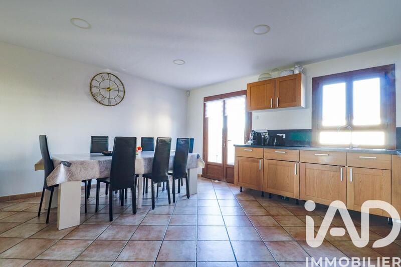 Maison - 123 m² - 7 pièces