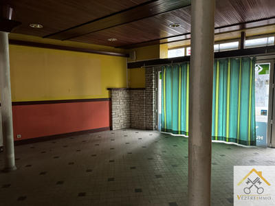 Local commercial - 160 m²