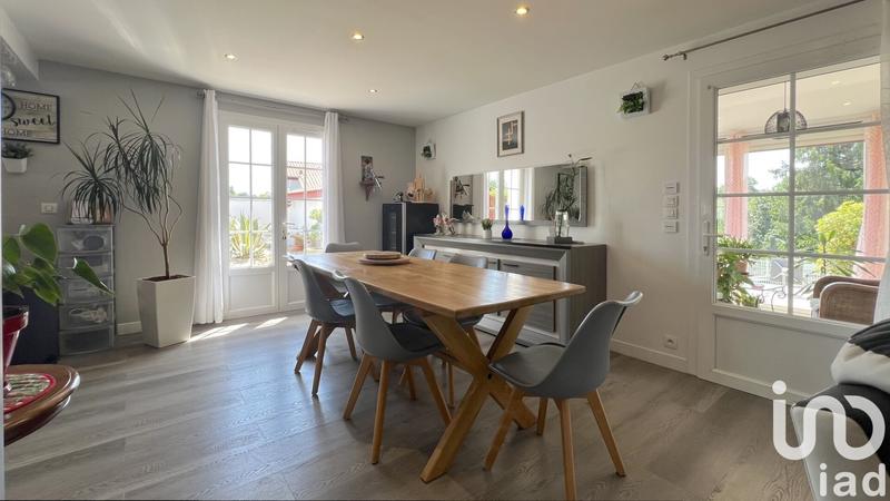 Maison - 194 m² - 9 pièces