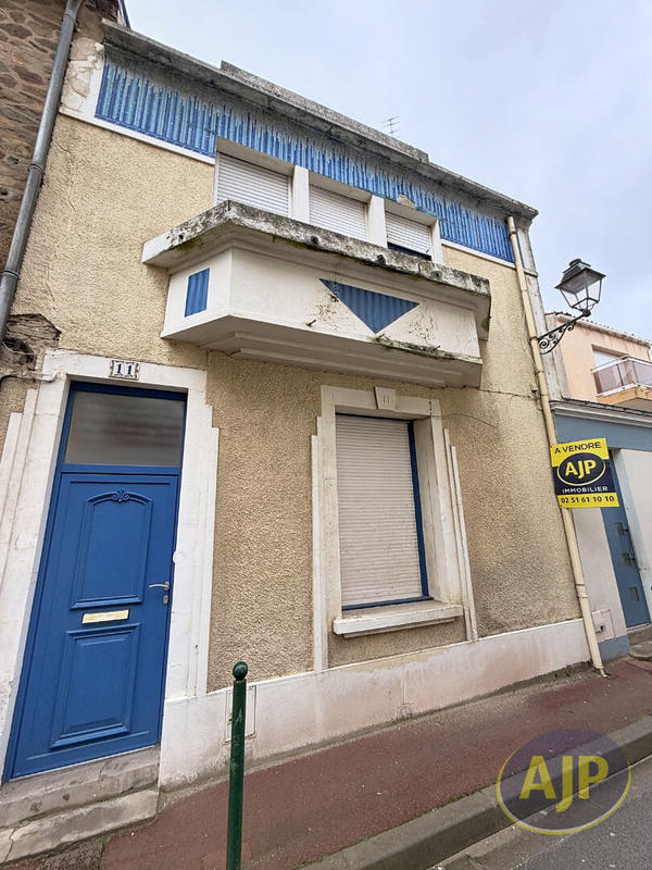 Maison - 121 m² - 6 pièces