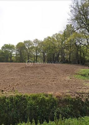 Terrain constructible - 6 720 m²