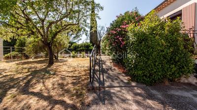 Maison traditionnelle - 150 m² - 6 pièces