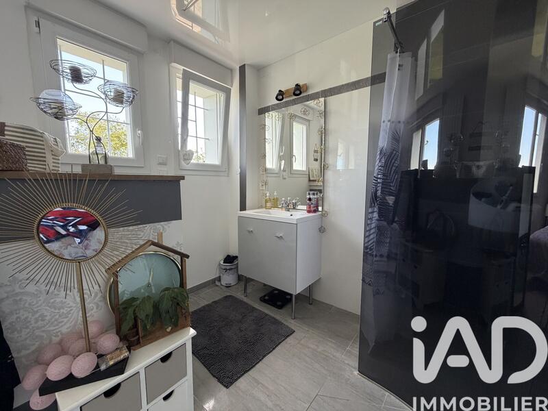 Maison - 88 m² - 5 pièces