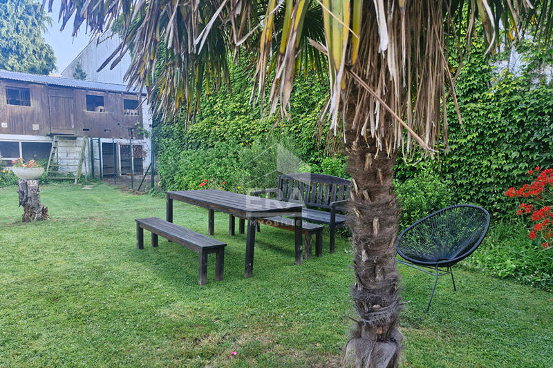 Maison - 135 m² - 8 pièces