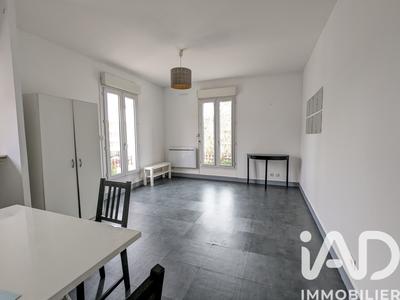 Studio - 27 m² - 1 pièce