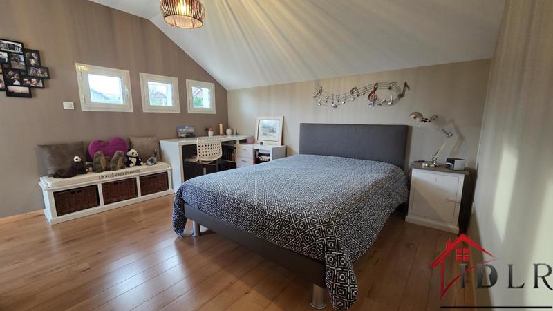 Villa - 274 m² - 9 pièces