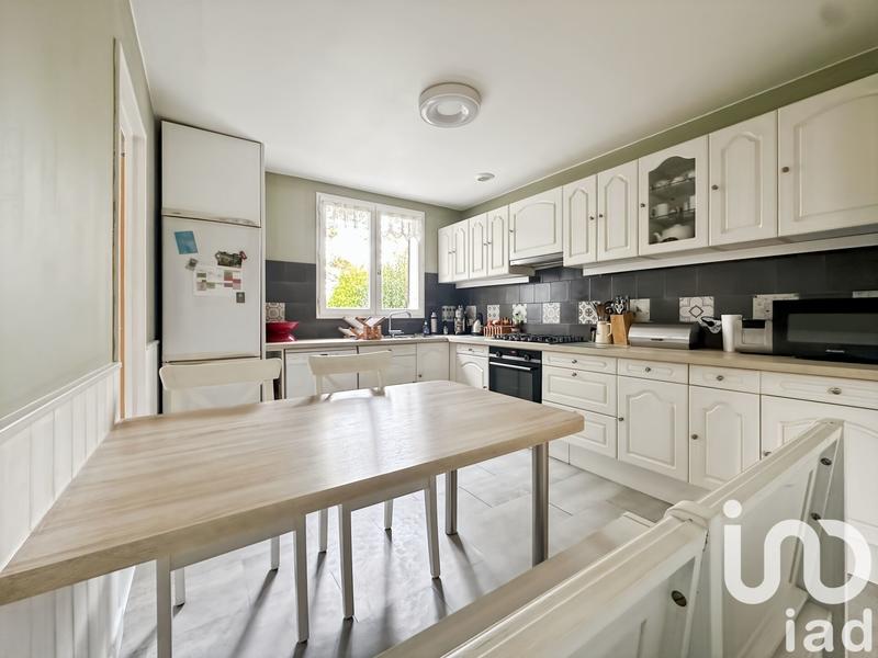 Maison - 289 m² - 9 pièces