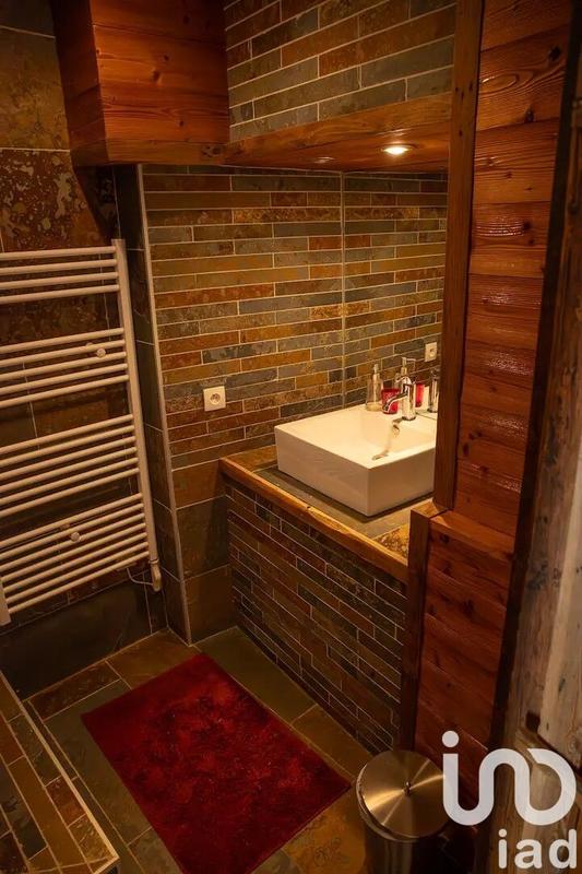 Maison - 261 m² - 9 pièces