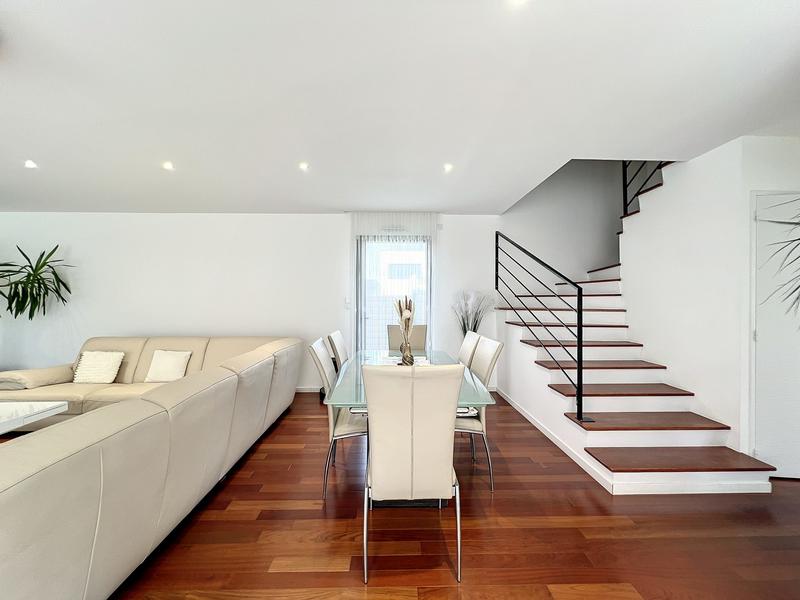 Maison contemporaine - 167 m² - 6 pièces