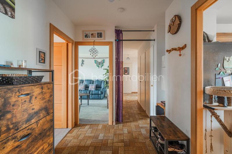 Appartement - 99 m² - 5 pièces