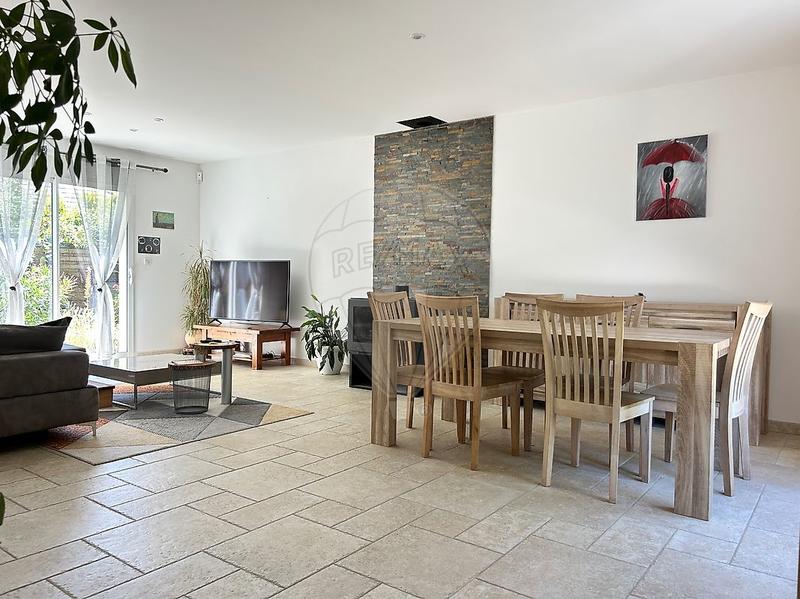 Maison - 193 m² - 6 pièces