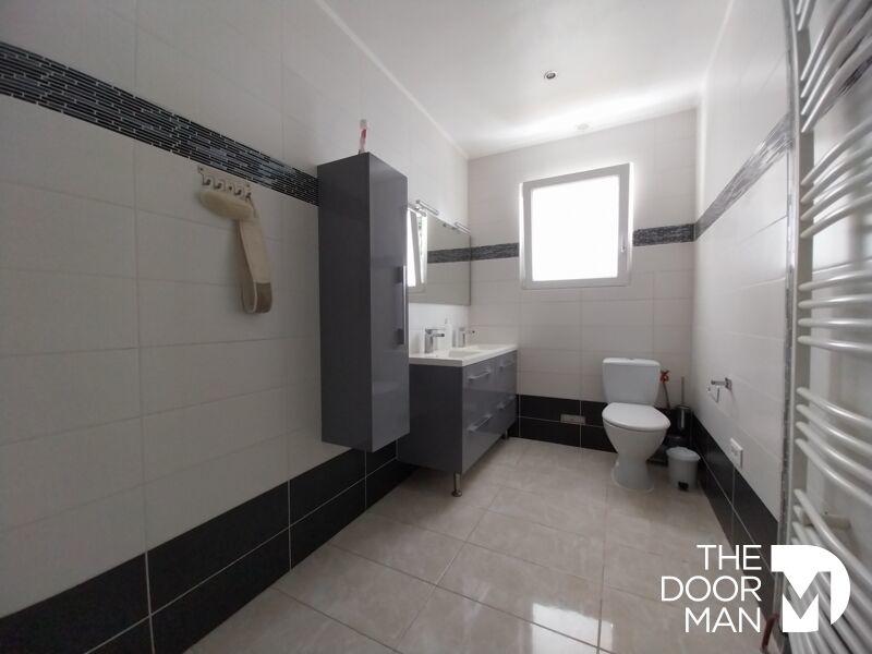 Maison - 146 m² - 7 pièces