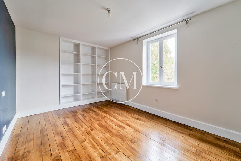 Hôtel particulier - 235 m² - 7 pièces