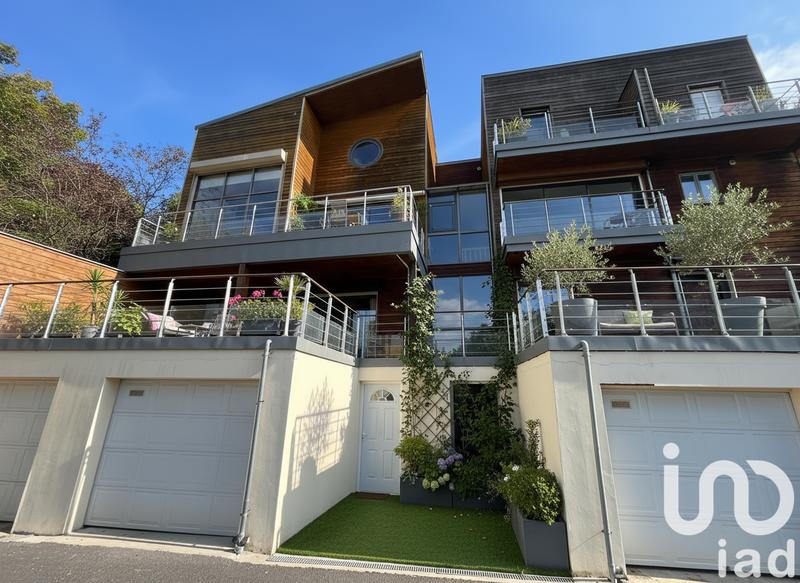 Appartement - 101 m² - 3 pièces