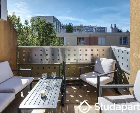 Chambre - 10 m² - 1 pièce