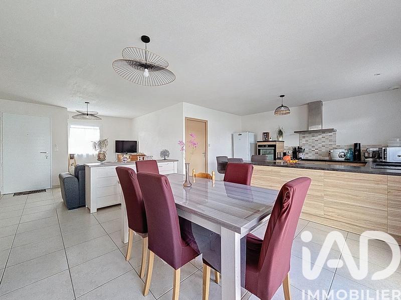 Maison - 97 m² - 5 pièces