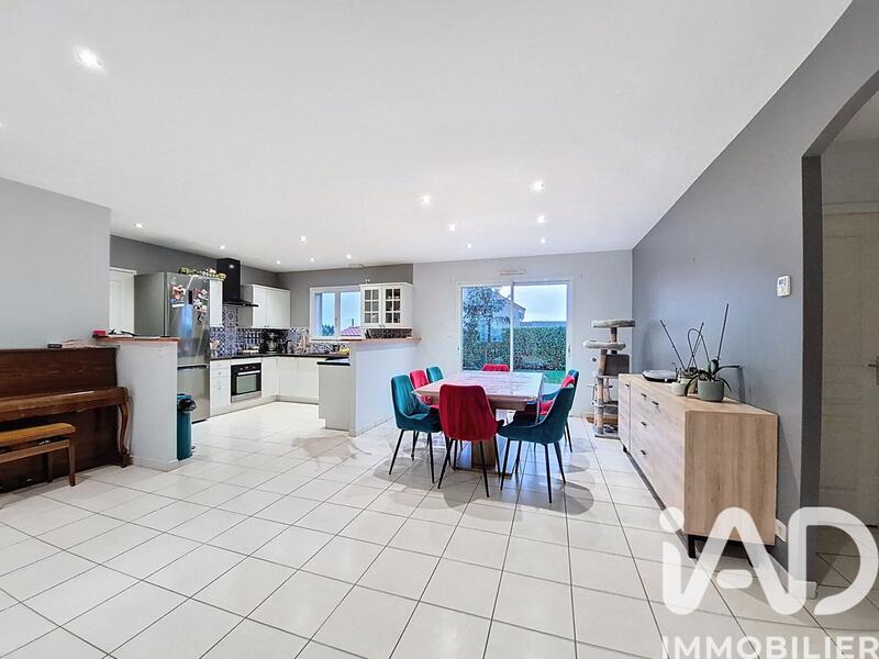 Maison - 85 m² - 3 pièces