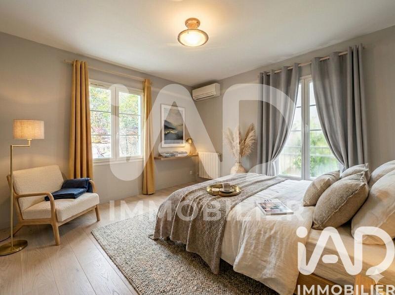 Maison - 187 m² - 7 pièces