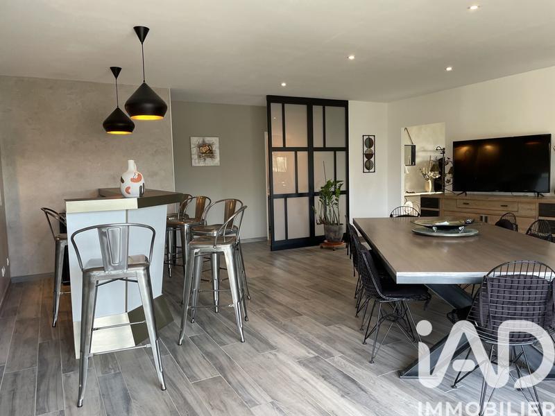 Maison - 197 m² - 5 pièces