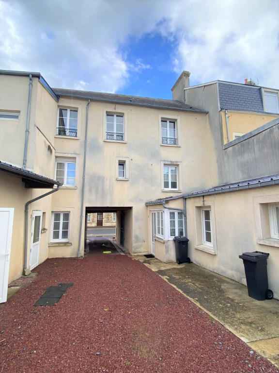 Immeuble - 275 m² - 14 pièces