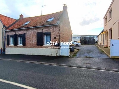 Maison - 77 m² - 6 pièces