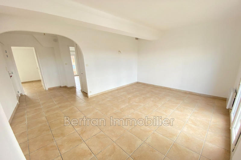 Maison - 202 m² - 16 pièces