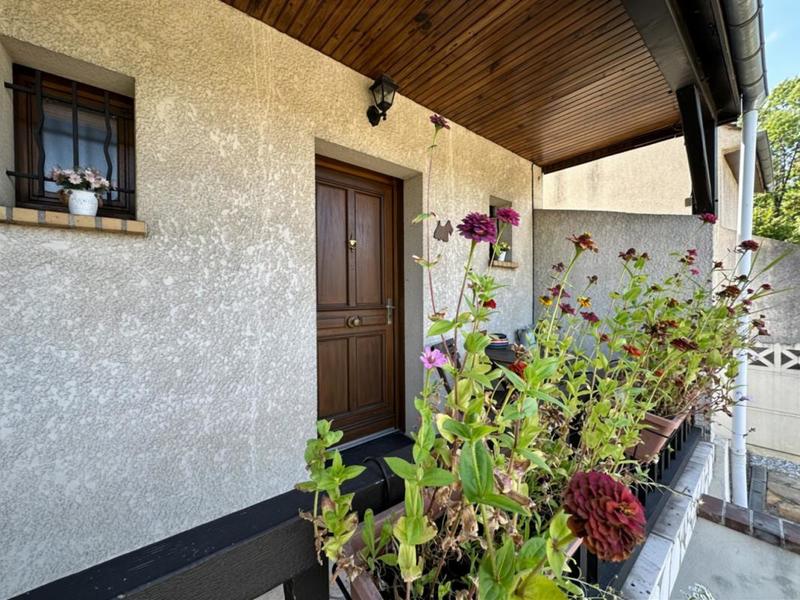 Pavillon - 110 m² - 5 pièces