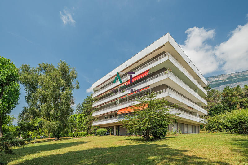 Appartement - 140 m² - 5 pièces