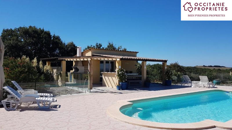 Propriété - 575 m² - 30 pièces