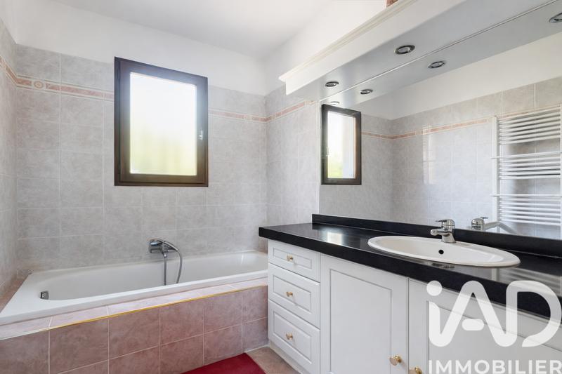 Maison - 106 m² - 4 pièces