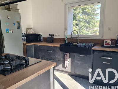 Maison - 370 m² - 9 pièces