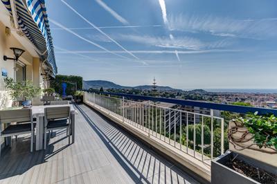 Penthouse - 136 m² - 4 pièces