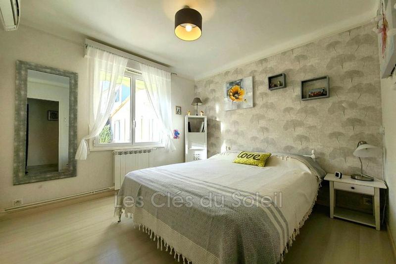 Maison - 228 m² - 7 pièces