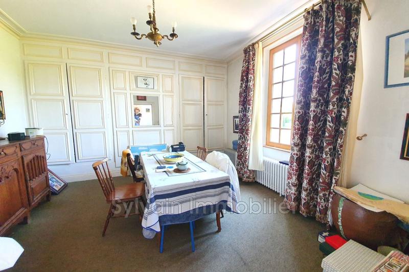 Maison - 231 m² - 11 pièces