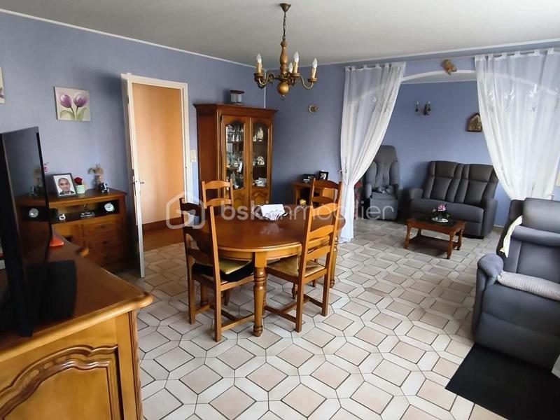 Maison - 77 m² - 5 pièces